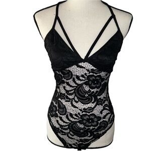 Boohoo Black Floral Sheer Lace Strappy Bodysuit Size 6